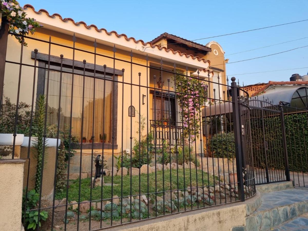 Hostal Las Rosas Salta Exteriér fotografie