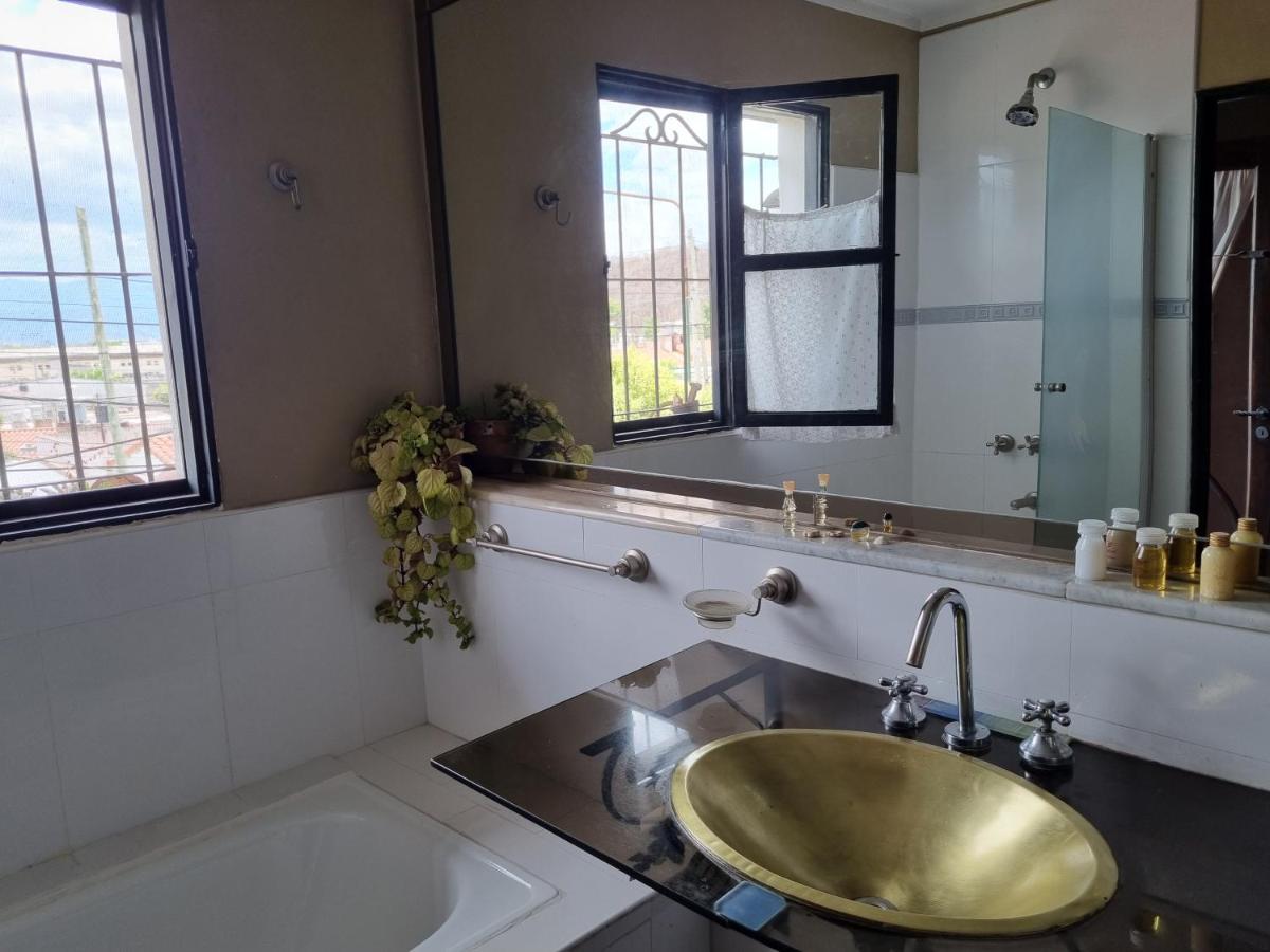 Hostal Las Rosas Salta Exteriér fotografie