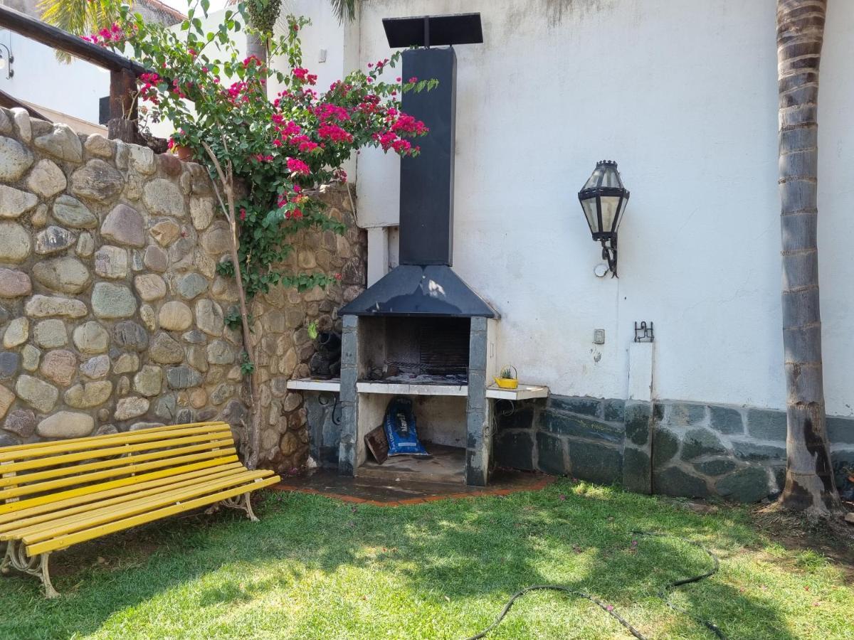 Hostal Las Rosas Salta Exteriér fotografie