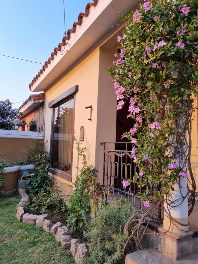 Hostal Las Rosas Salta Exteriér fotografie